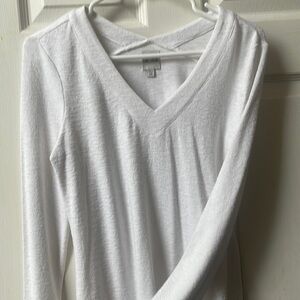 Nic & Zoe V-neck white top​